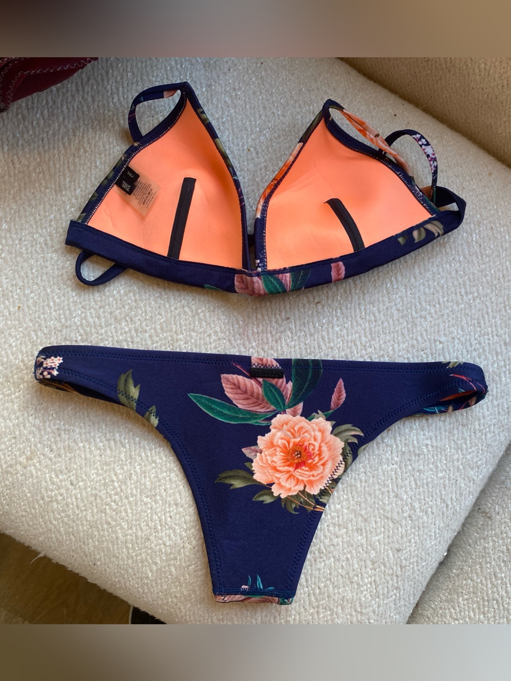 NWOT Triangl Neoprene Floral Bikini 👙 - Picture 3 of 12